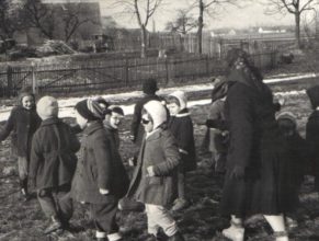 Děti mateřské školky, prosinec 1962.