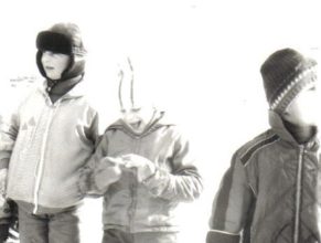 Fotografie z lyžařských závodů.